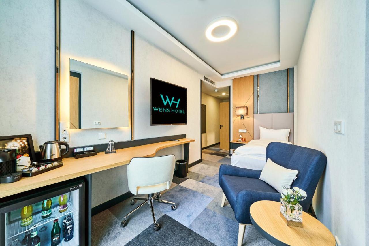 Wens Hotel 마인츠 외부 사진